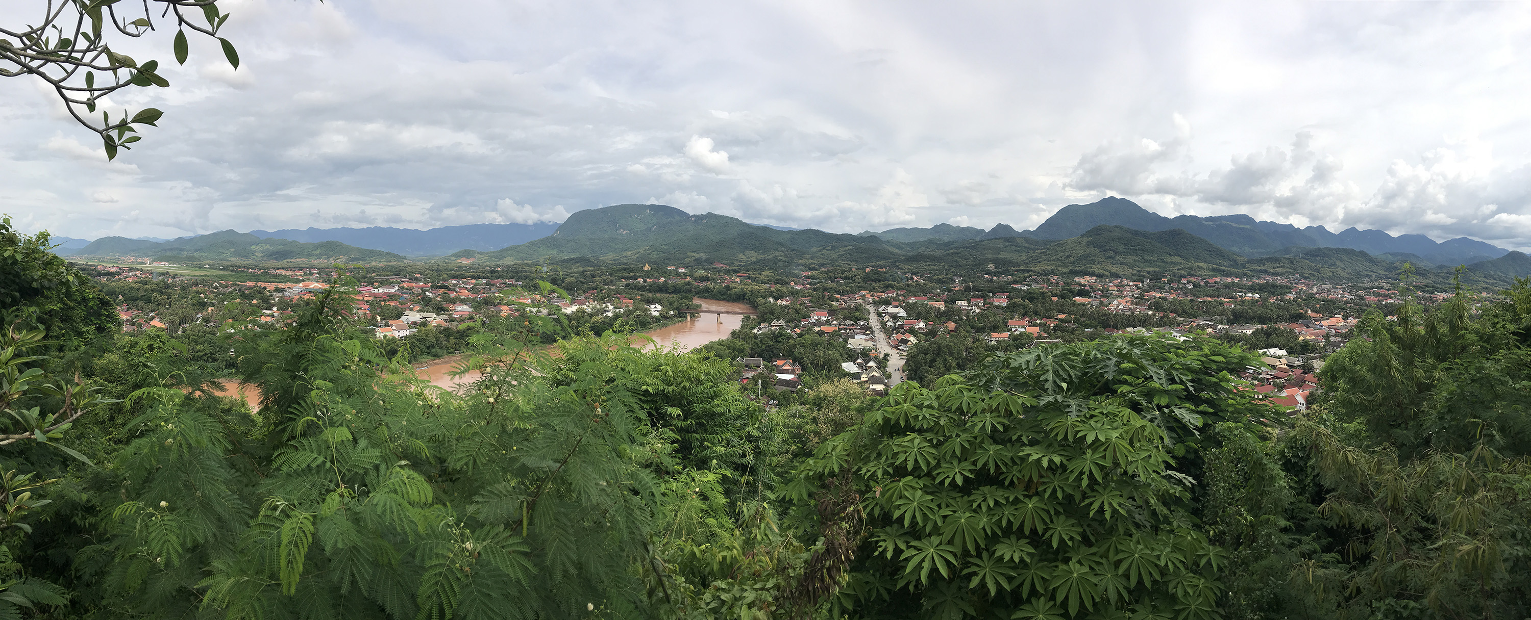 老挝琅勃拉邦古城航拍