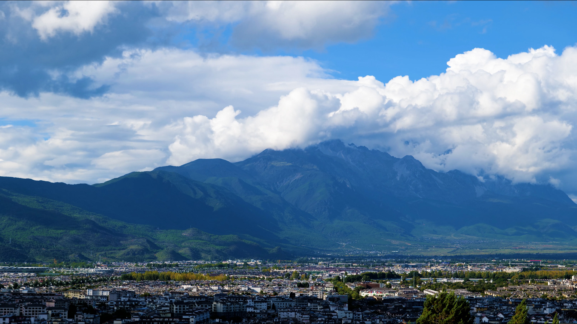 云南省丽江古城航拍