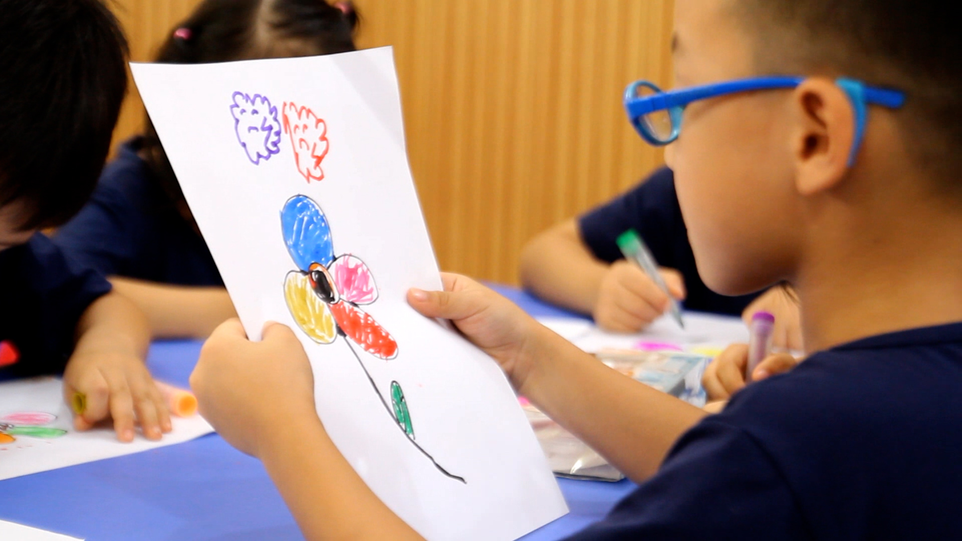 成都市青羊区红黄蓝幼稚园MV